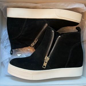 BRAND NEW Steve Madden Wedge Sneaker